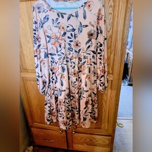 Pretty Dress Bust 36" Size S NWOT